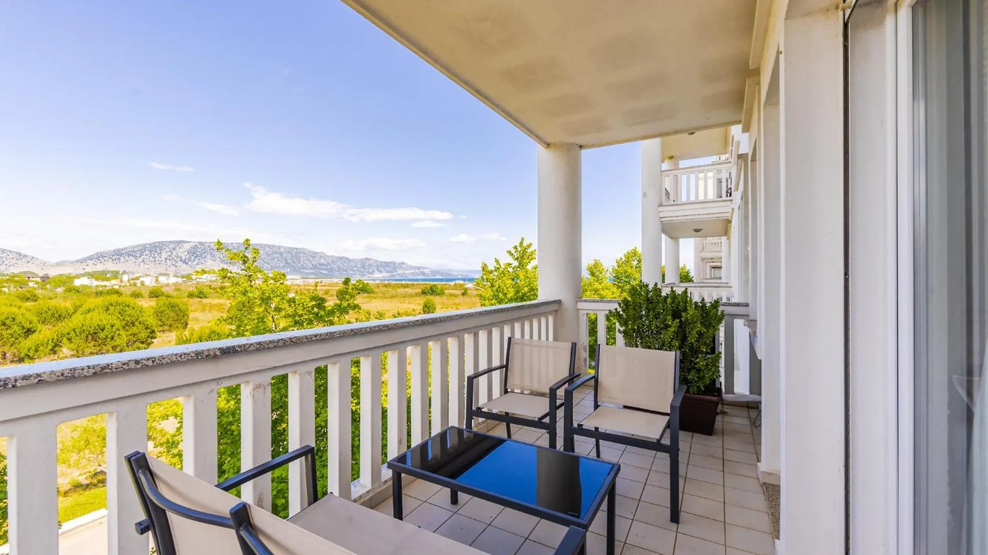 Velipoja Beach Apartment